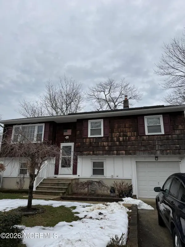 953 Neptune Avenue, Beachwood, NJ 08722