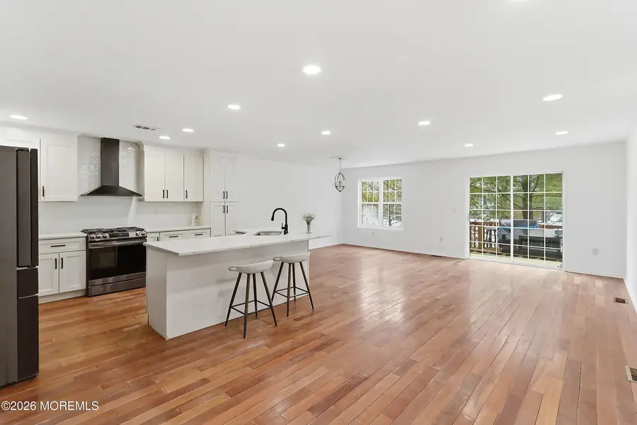 35 Harbor Bay Circle #384, Laurence Harbor, NJ 08879 - #2