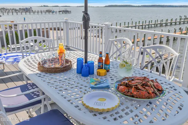 193 Bay Stream Drive, Toms River, NJ 08753