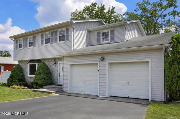 123 Baywood Drive, Toms River, NJ 08753