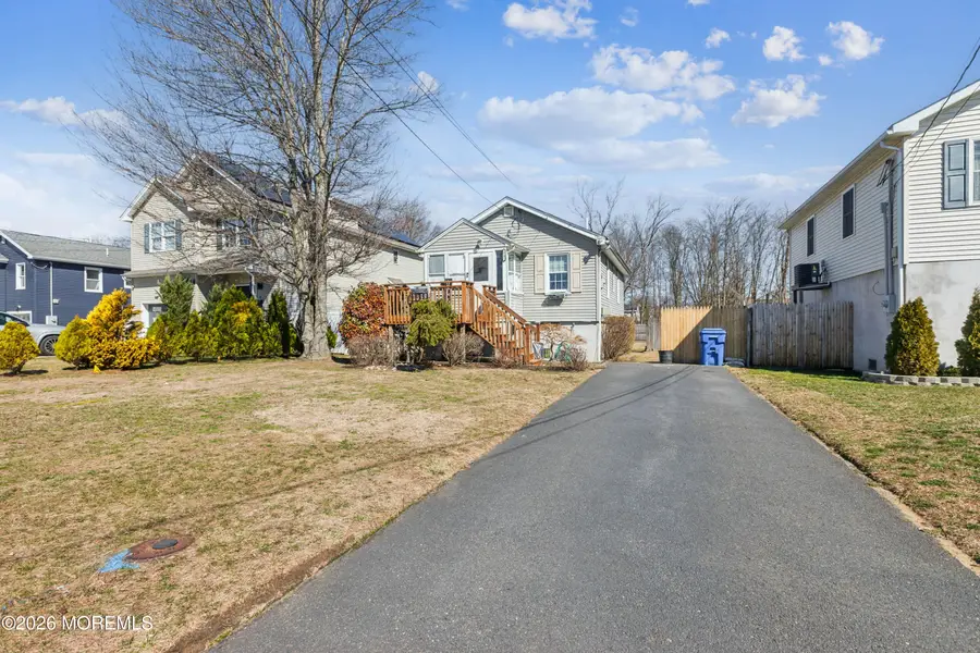33 Willow Street, Port Monmouth, NJ 07758 - #2