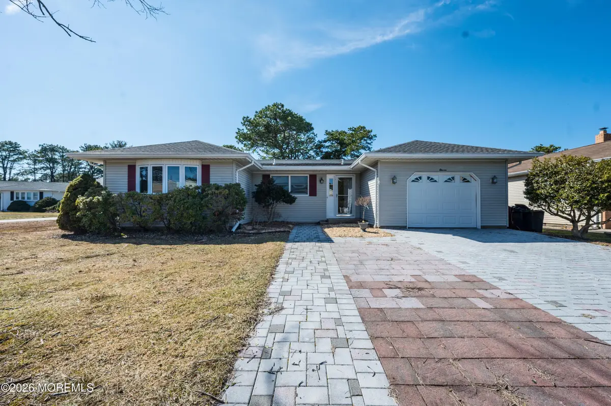 11 Olstins Court, Toms River, NJ 08757 - #1