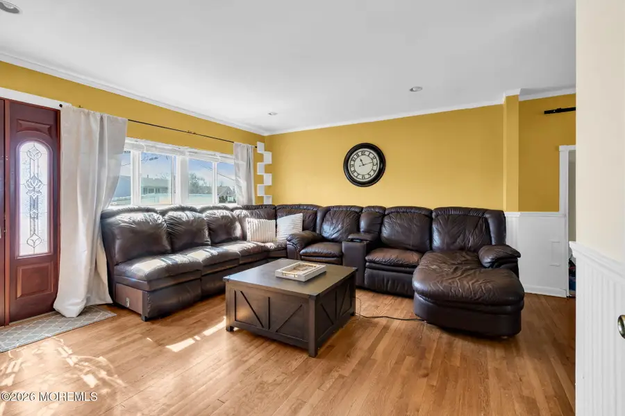 32 Koenig Lane, Freehold, NJ 07728 - #2