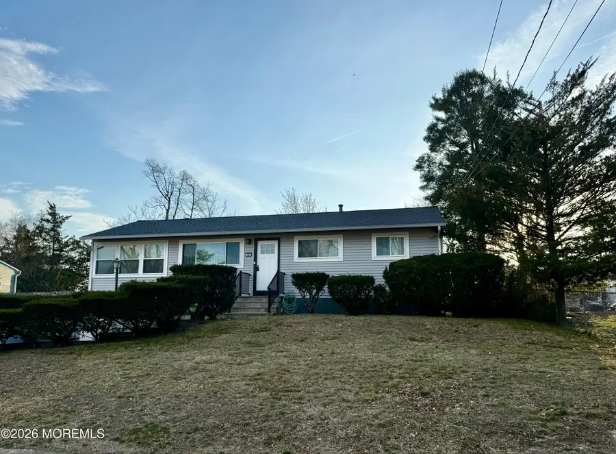 25 Adelphi Road, Toms River, NJ 08757 - #2