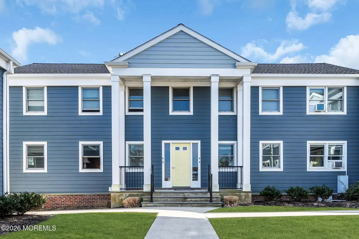 302 Deal Lake Drive #18, Asbury Park, NJ 07712 - #1