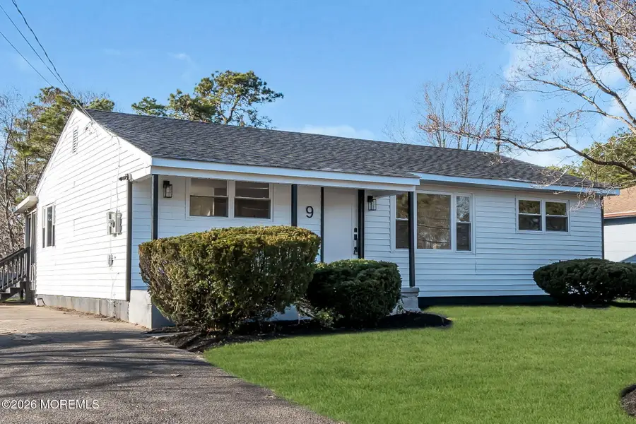 9 14th Street, Folsom, NJ 08037 - #2