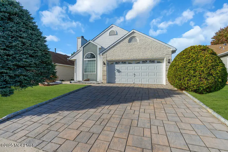 8 Newbury Court, Toms River, NJ 08757 - #3