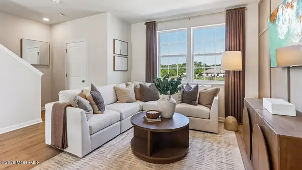 36 Forest Park Drive, Waretown, NJ 08758