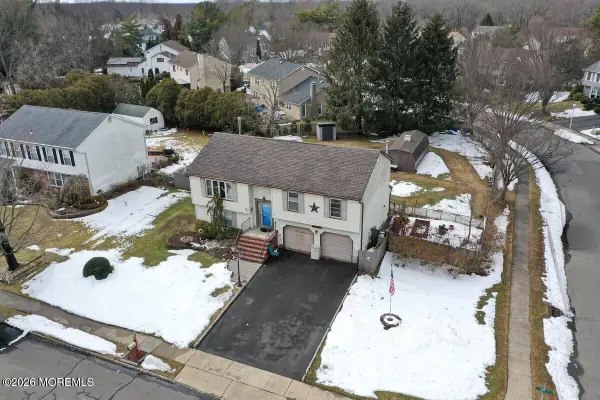 15 Erin Lane, Old Bridge, NJ 08857