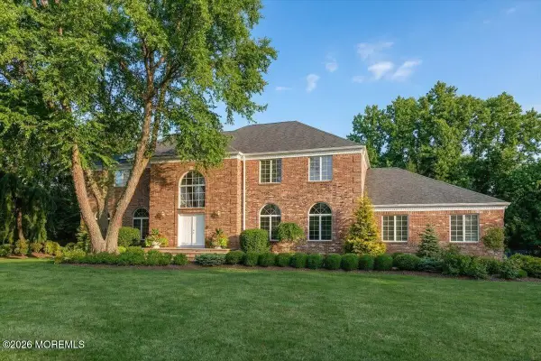 5 Tara Court, Holmdel, NJ 07733