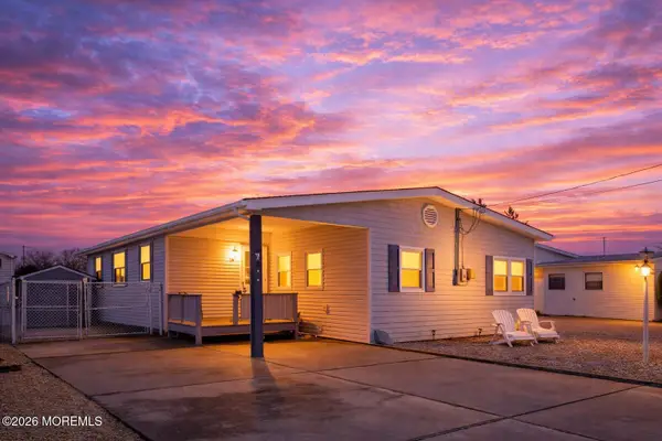 21 Lake Michigan Drive, Little Egg Harbor, NJ 08087