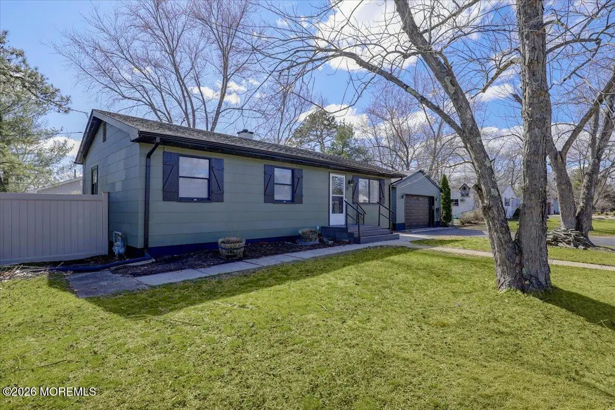 19 Georgian Boulevard, Jackson, NJ 08527 - #1