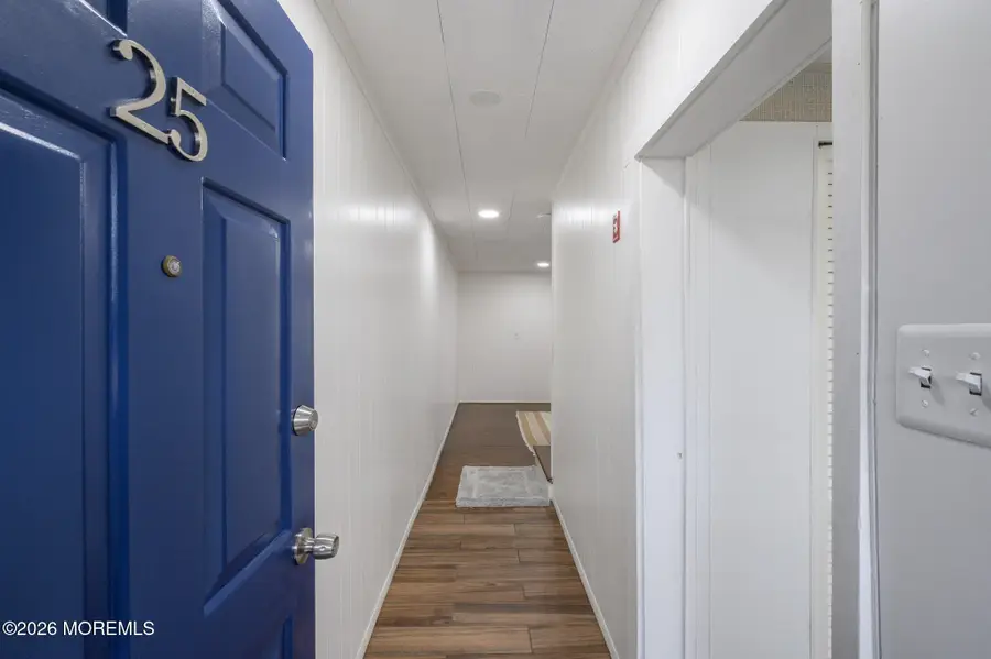 25 Belshaw Avenue, Shrewsbury, NJ 07724 - #3