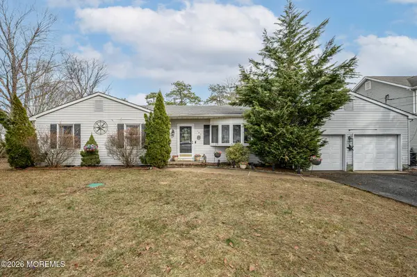 141 Grand Central Parkway, Bayville, NJ 08721