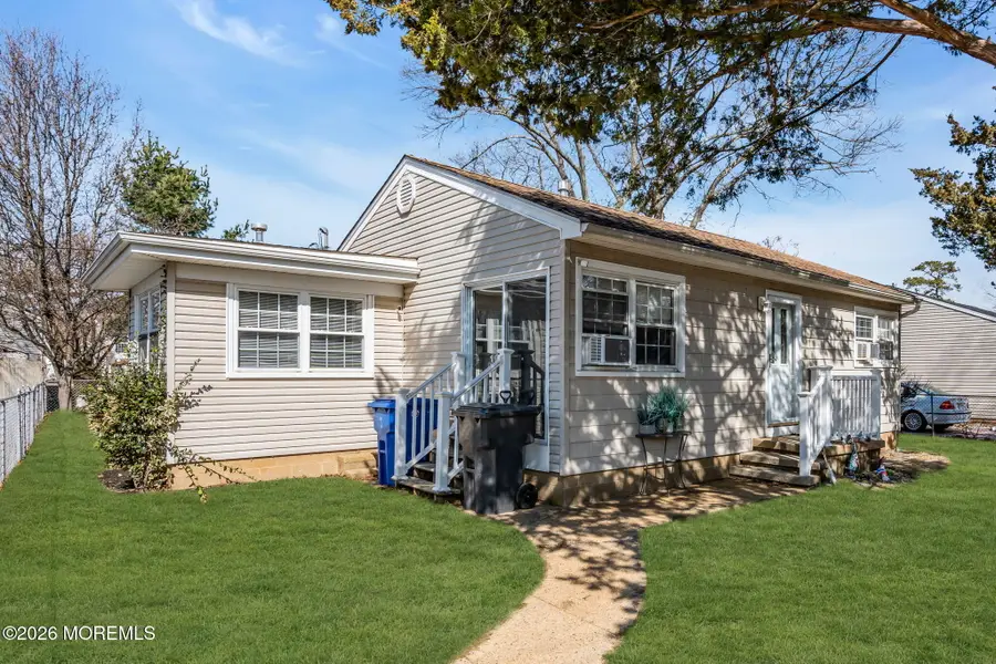2 Castro Grove Drive, Toms River, NJ 08753 - #3