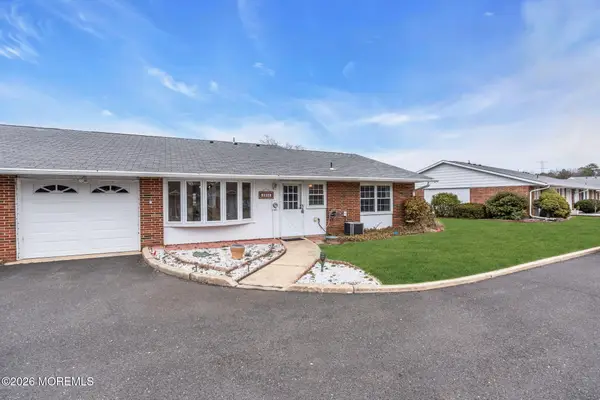 330A Canterbury Court #A, Lakewood, NJ 08701