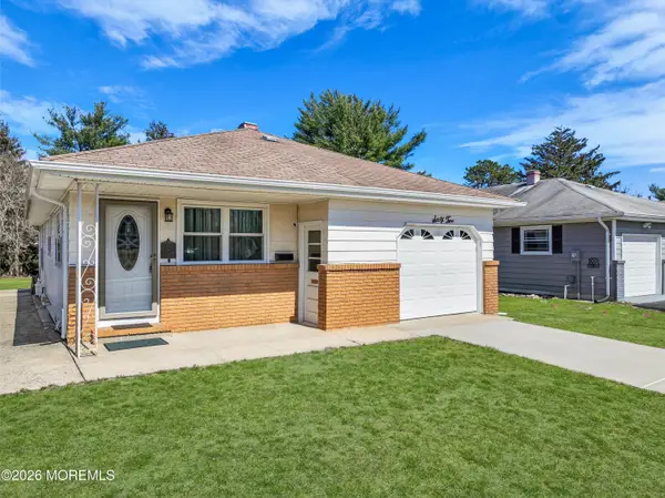 62 Fort De France Avenue, Toms River, NJ 08757