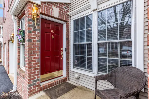 83 Ironwood Court, Middletown, NJ 07748