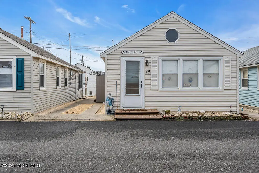 19 9th Lane, Seaside Park, NJ 08752 - #1