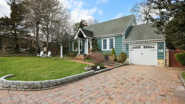 207 River Edge Drive, Point Pleasant, NJ 08742