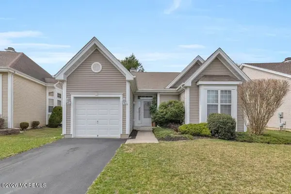 37 Lakeland Drive, Barnegat, NJ 08005