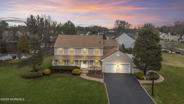 323 Adams Court, Manalapan, NJ 07726