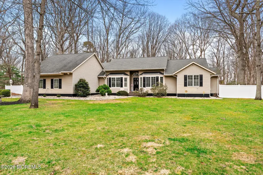 5 Pin Oak Drive, New Egypt, NJ 08533 - #2