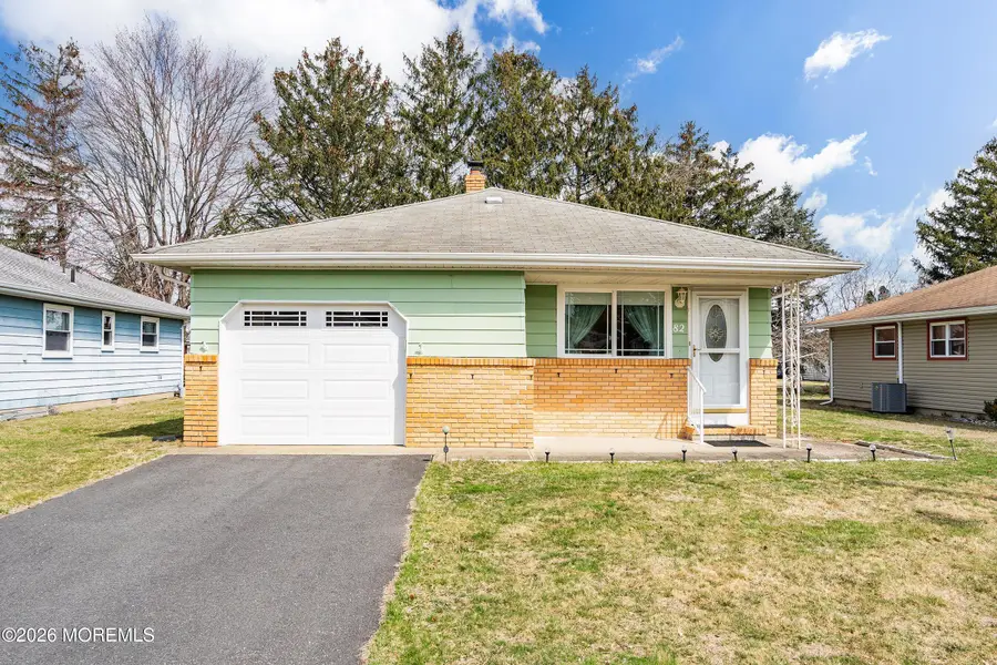 82 Barbuda Street, Toms River, NJ 08757 - #2