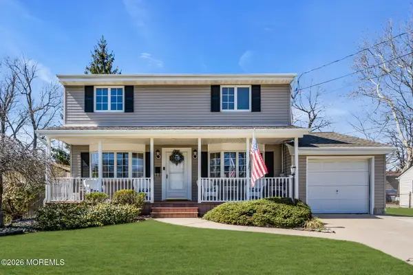 11 Glen Avenue, Old Bridge, NJ 08857