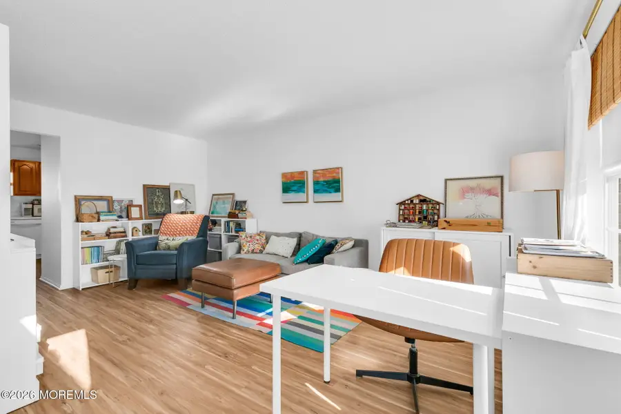 53 Farnworth Close, Freehold, NJ 07728 - #3