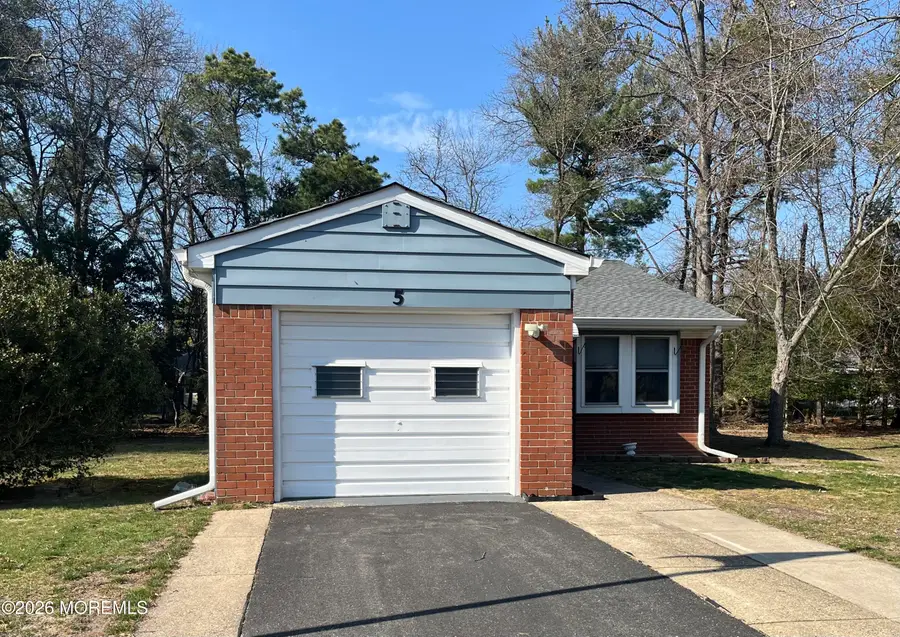 5 Revere Court, Whiting, NJ 08759 - #2