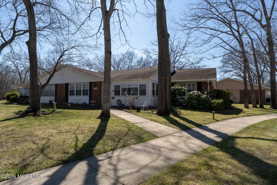 172B Sterling Court, Lakewood, NJ 08701 - #2