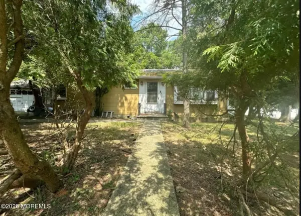 420 Bellwood Avenue, Asbury, NJ 08802