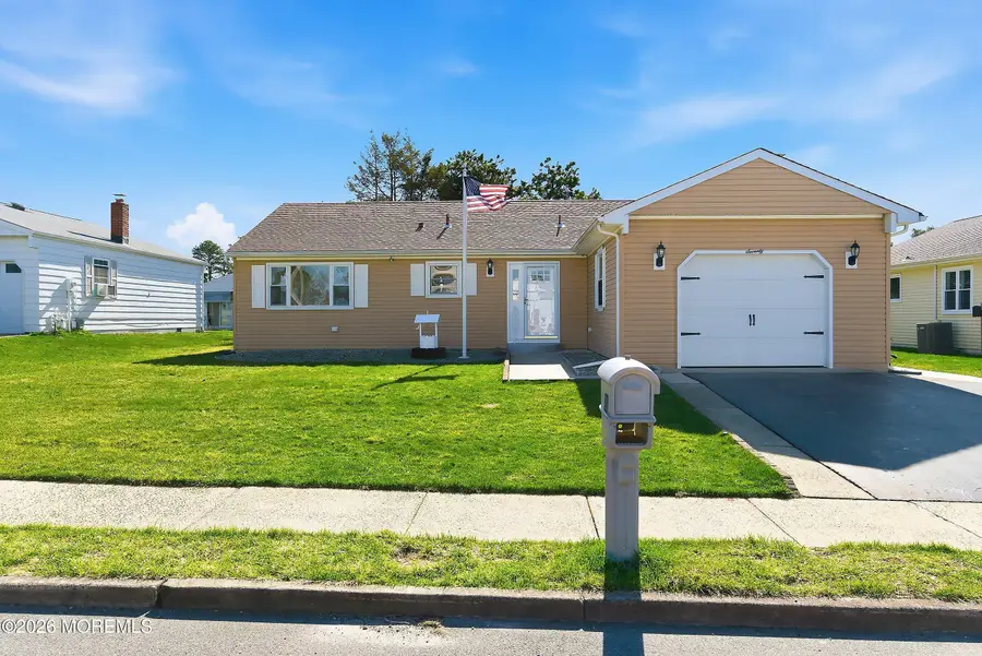 70 Innsbruck Drive, Toms River, NJ 08757 - #2