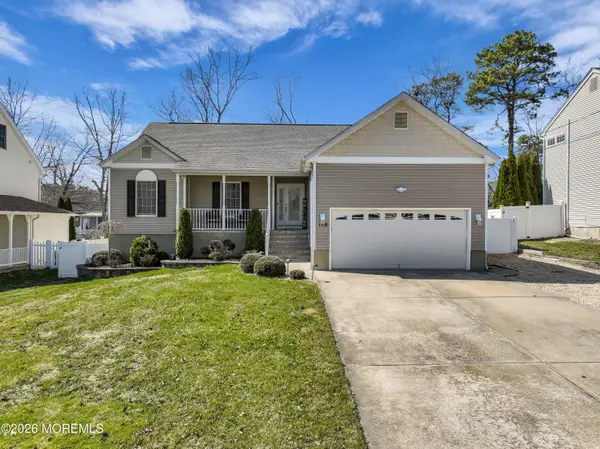 108 Bark Road, Manahawkin, NJ 08050