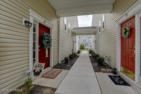 76 Shinnecock Hills Court #1000, Howell, NJ 07731