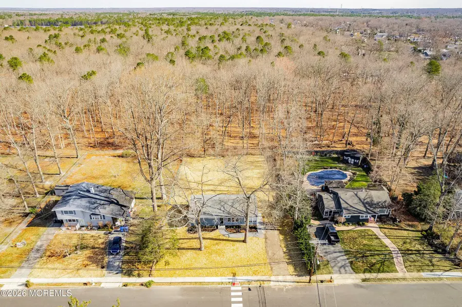 39 Blue Jay Drive, Toms River, NJ 08755 - #2