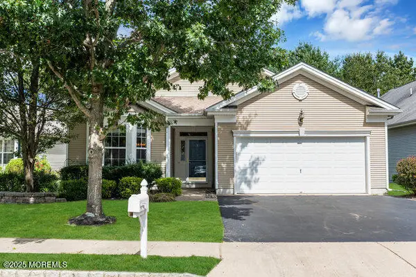 5 Banstead Way, Jackson, NJ 08527