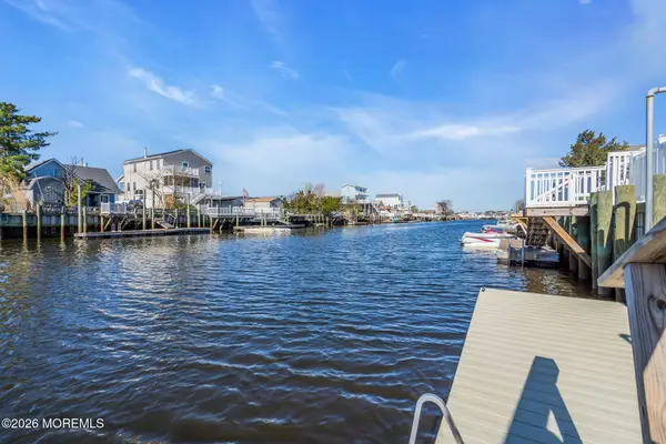 5 Thames Road, Little Egg Harbor, NJ 08087