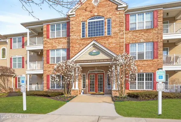 337 Sophee Lane, Lakewood, NJ 08701