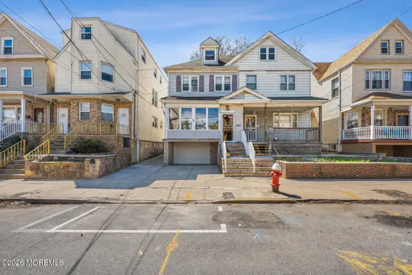 28 Willow Street, Bayonne, NJ 07002