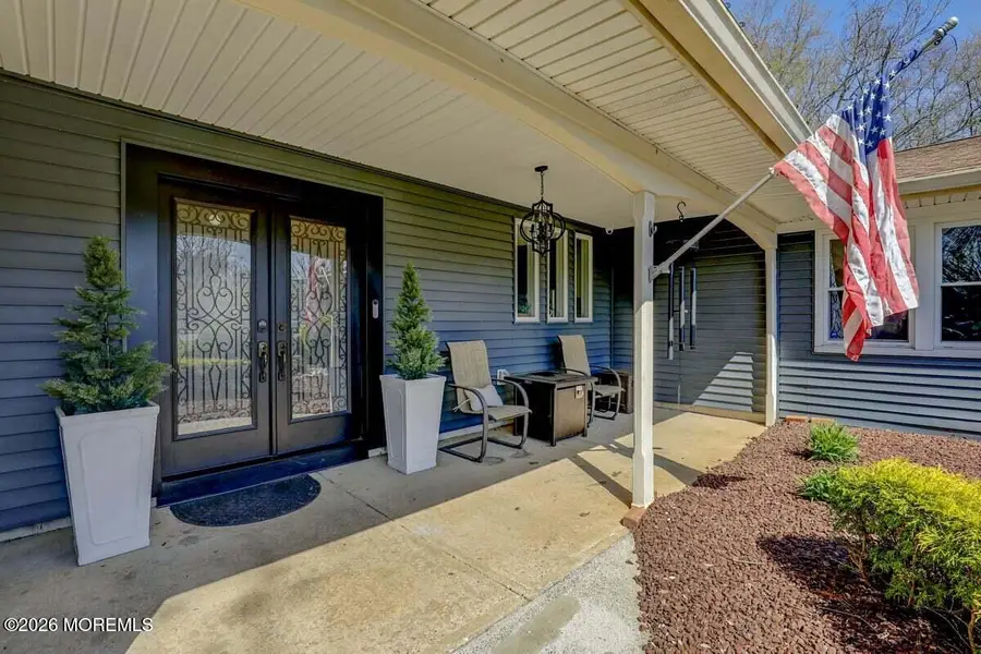 10 Wayne Court, Manalapan, NJ 07726 - #2