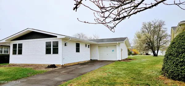 56 Darley Circle, Brick, NJ 08724