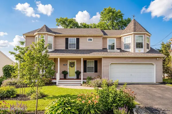 136 End Avenue, Island Heights, NJ 08732