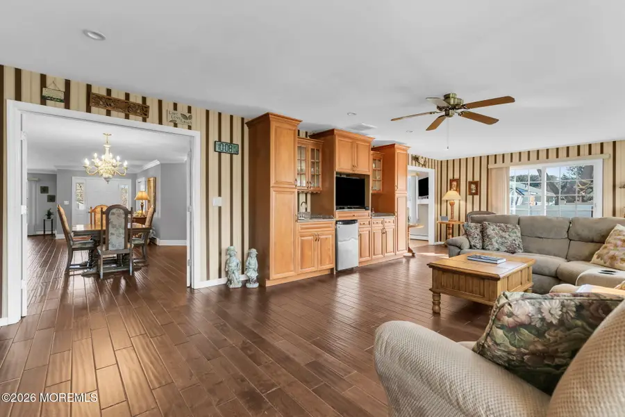 12 South Road, Monmouth Beach, NJ 07750 - #3