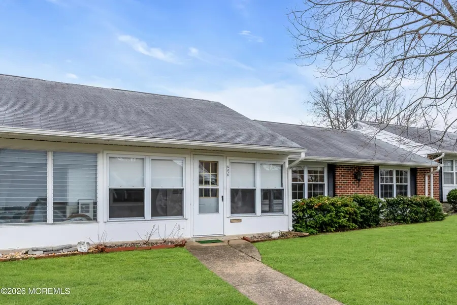 933B Thornhill Court, Lakewood, NJ 08701 - #3