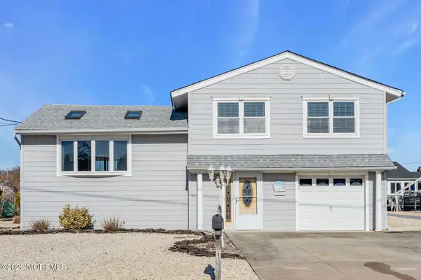 109 Englewood Avenue, Barnegat, NJ 08005