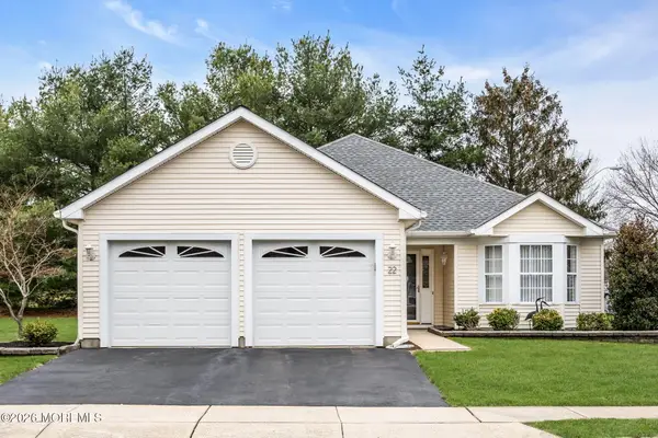 22 Woodspring Lane, Whiting, NJ 08759