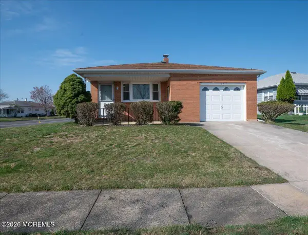 57 Liberta Drive, Toms River, NJ 08757