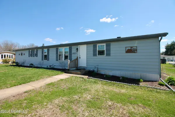 623 Sara Drive, Freehold, NJ 07728